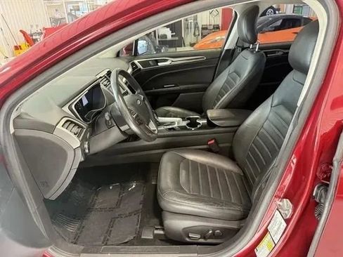 Used 2014 Ford Fusion SE w/ Equipment Group 202A image 10