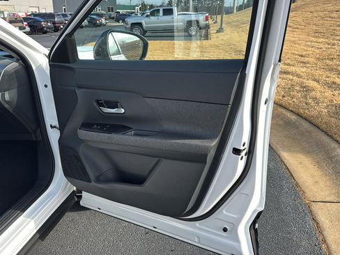 New 2026 Nissan Kicks SV w/ SV Premium Package image 12