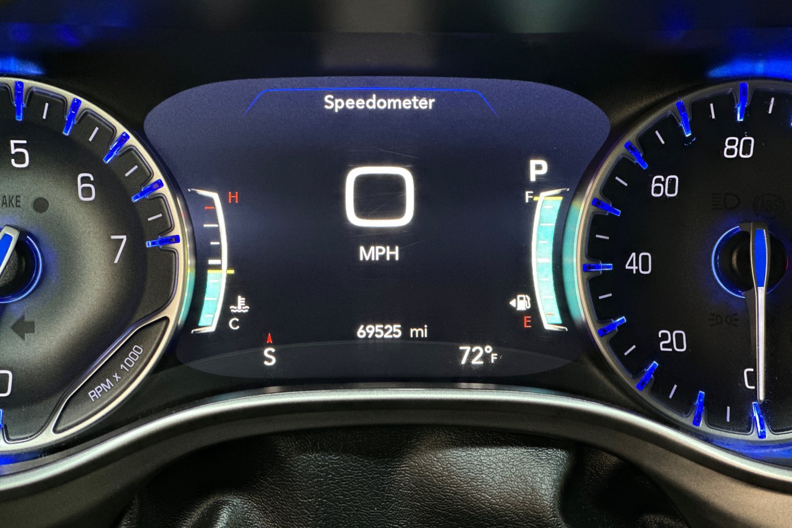 Used 2023 Chrysler Pacifica Touring-L FWD image 26