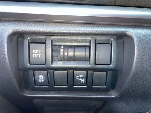 Used 2019 Subaru Crosstrek 2.0i Limited w/ Moonroof Package w/Navigation image 26