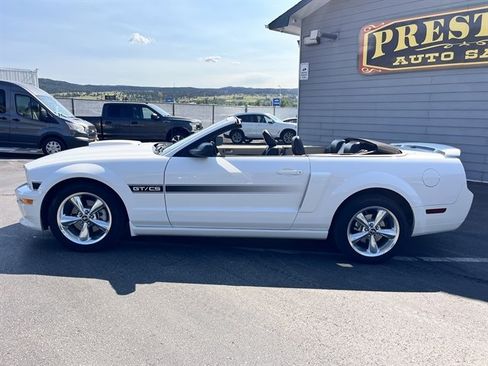 Used 2007 Ford Mustang GT Premium RWD image 9