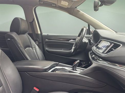 Used 2020 Buick Enclave Avenir w/ Avenir Technology Package image 15