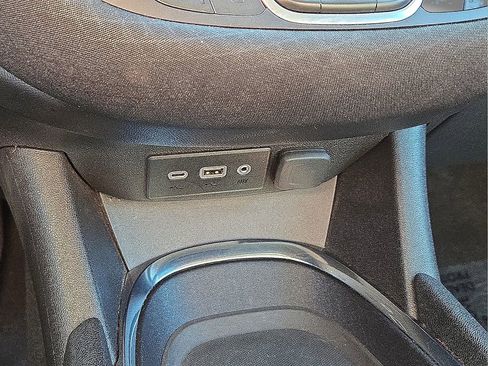 Used 2023 Chevrolet Malibu LT image 30