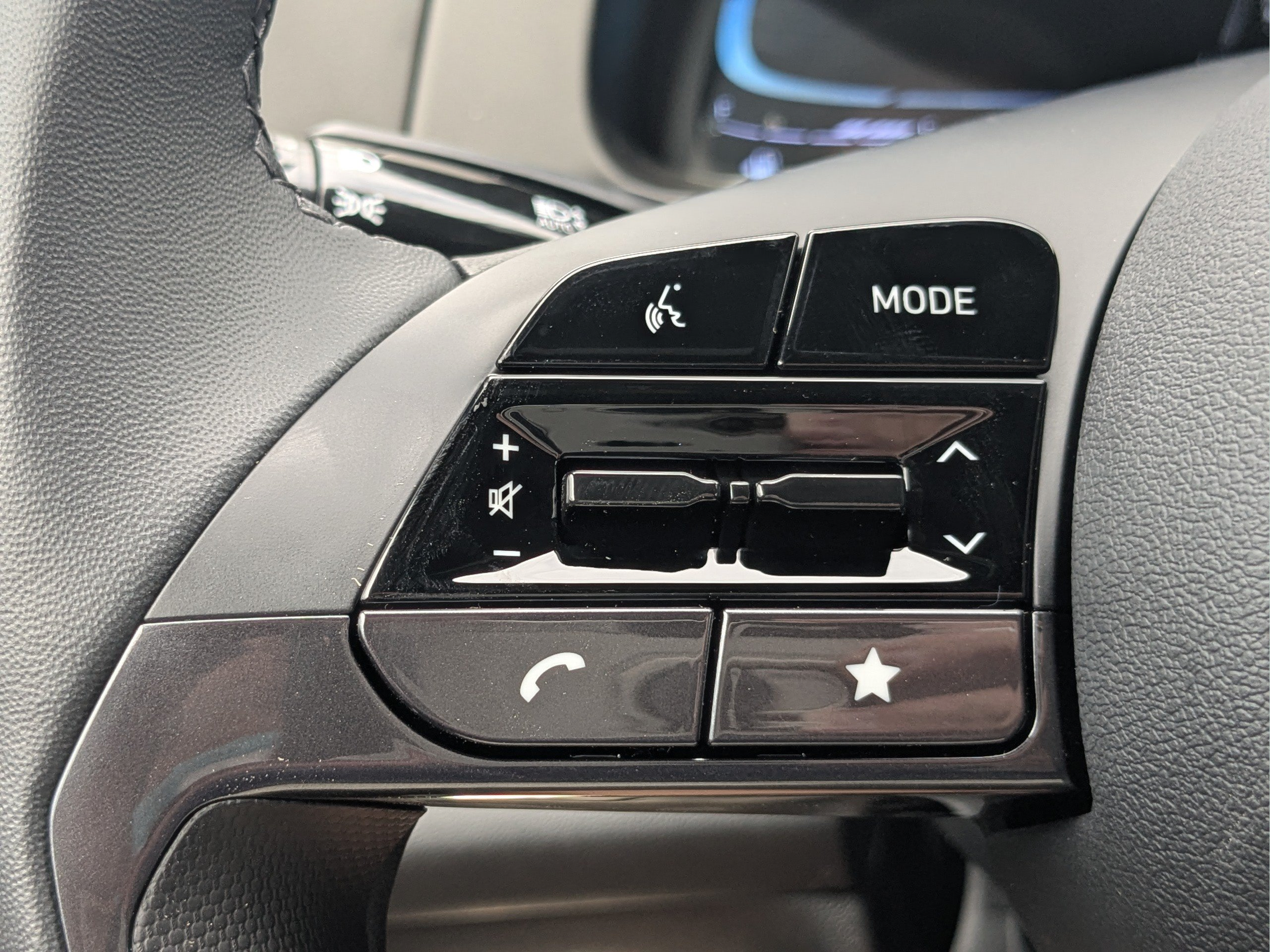 New 2026 Hyundai Elantra SEL Sport FWD image 33