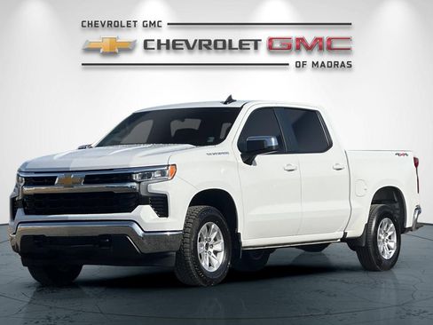 Used 2025 Chevrolet Silverado 1500 LT image 7