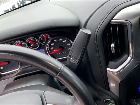 Used 2022 Chevrolet Silverado 2500 LT w/ Convenience Package image 16