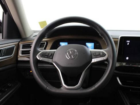 Used 2024 Volkswagen Atlas SE FWD image 23