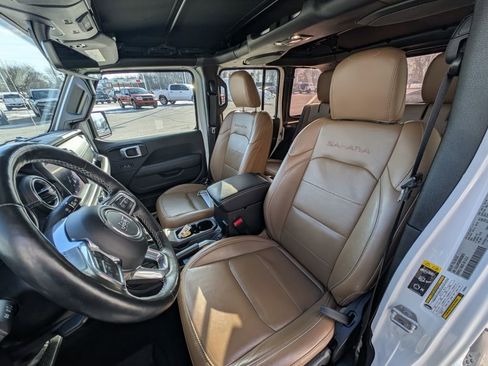 Used 2021 Jeep Wrangler Unlimited Sahara w/ Cold Weather Group image 14