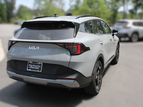 New 2026 Kia Sportage EX FWD image 12