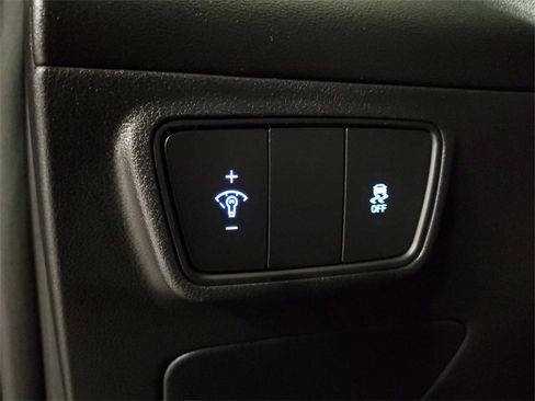 Used 2022 Hyundai Tucson SE image 18