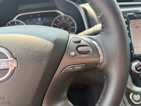Used 2024 Nissan Murano SV AWD/4WD image 30
