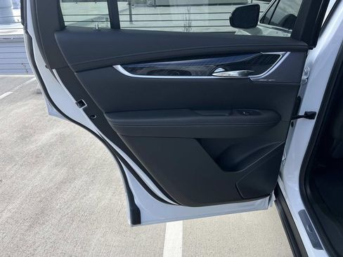 Certified 2023 Cadillac XT6 Premium Luxury w/ Technology Package image 18