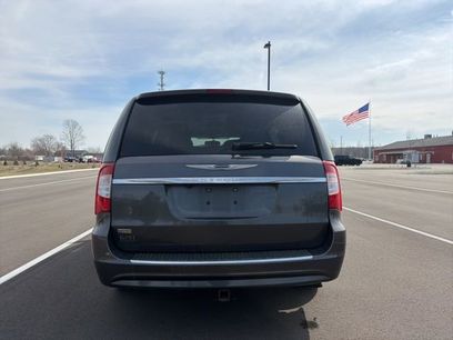 Used 2016 Chrysler Town & Country Touring