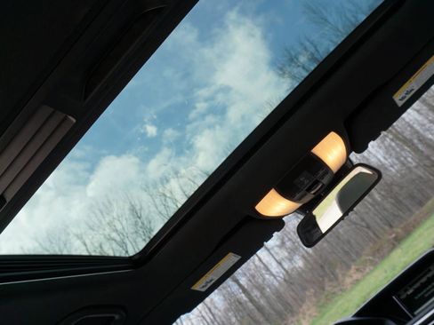 Used 2013 Mercedes-Benz E 350 BlueTEC Sedan image 18