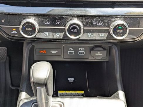 Certified 2024 Honda Civic Touring image 16