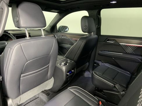 Used 2026 GMC Acadia Denali w/ Super Cruise Package image 32