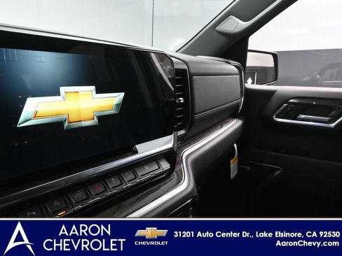 New 2026 Chevrolet Silverado 1500 LTZ w/ Technology Package AWD/4WD image 8