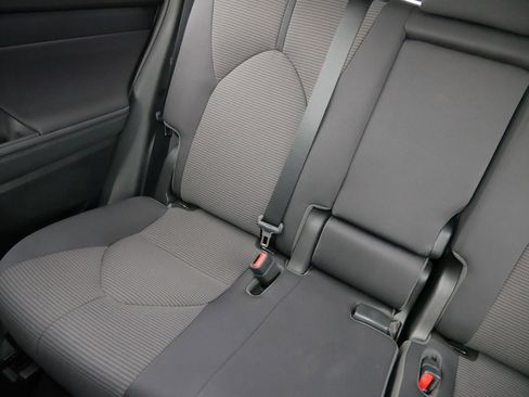 Certified 2022 Toyota Highlander LE image 12