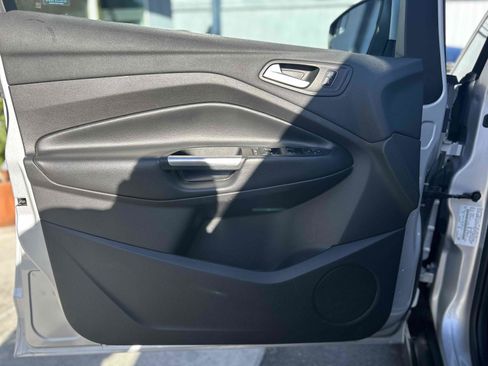 Used 2017 Ford C-MAX SE w/ Equipment Group 201A image 9