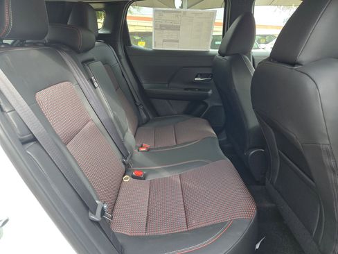 New 2026 Nissan Kicks SR FWD image 18