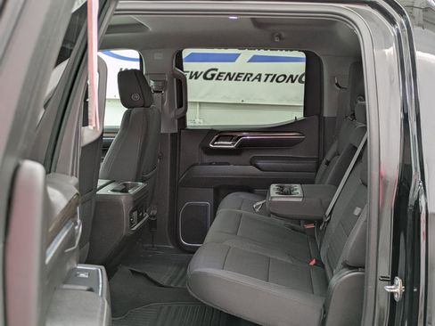 Used 2023 Chevrolet Silverado 1500 RST image 11