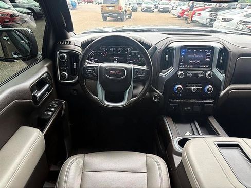 Used 2020 GMC Sierra 1500 SLT w/ SLT Premium Plus Package AWD/4WD image 39