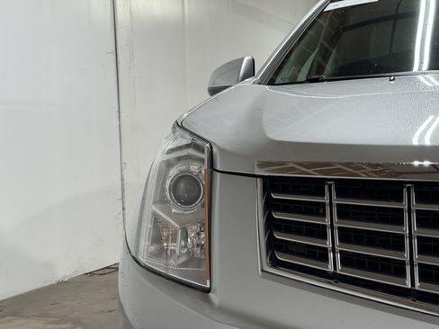 Used 2014 Cadillac SRX FWD image 10