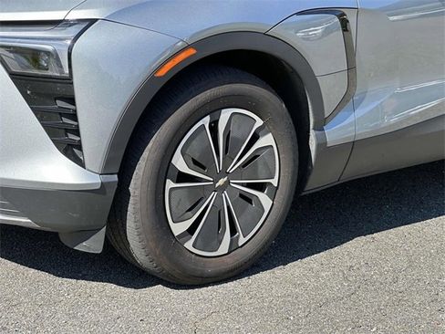 Used 2024 Chevrolet Blazer EV LT image 7