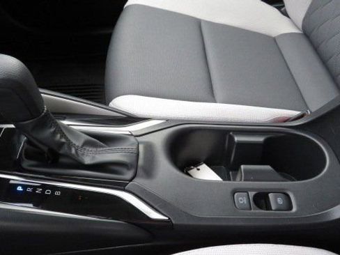 Used 2023 Toyota Corolla LE w/ LE Convenience Package image 17