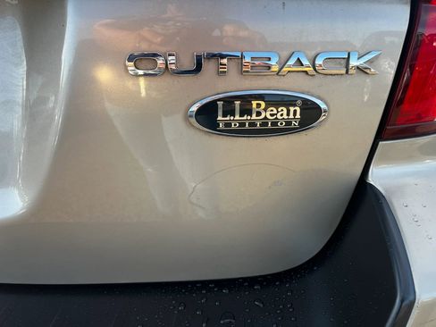 Used 2008 Subaru Outback 3.0R L.L. Bean image 15