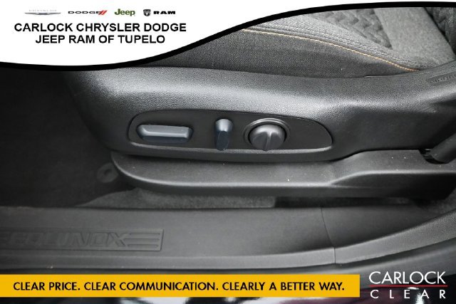Used 2024 Chevrolet Equinox LT FWD image 16