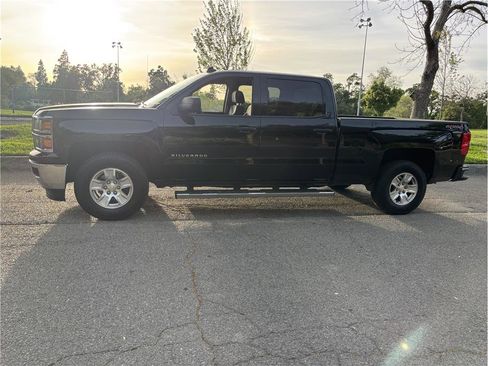 Used 2014 Chevrolet Silverado 1500 LT w/ LT Fleet Convenience Package image 2