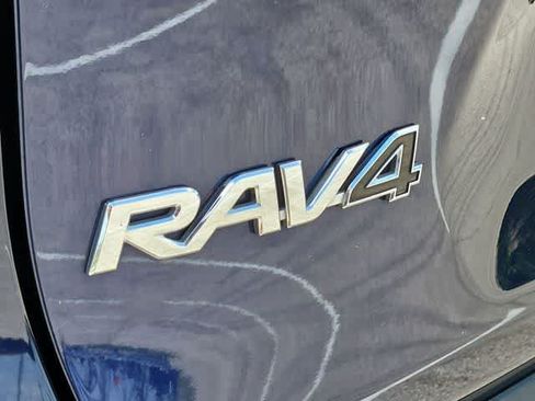 Used 2024 Toyota RAV4 XLE FWD image 11