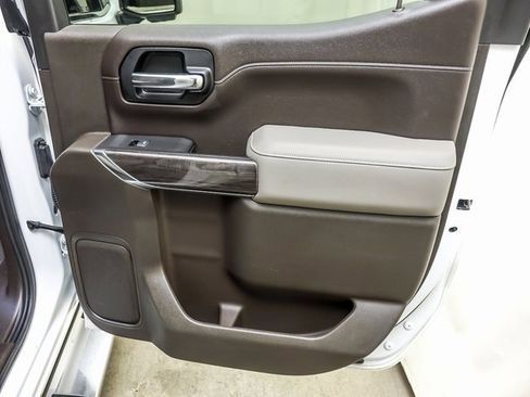 Used 2019 Chevrolet Silverado 1500 LTZ w/ LTZ Premium Package image 28