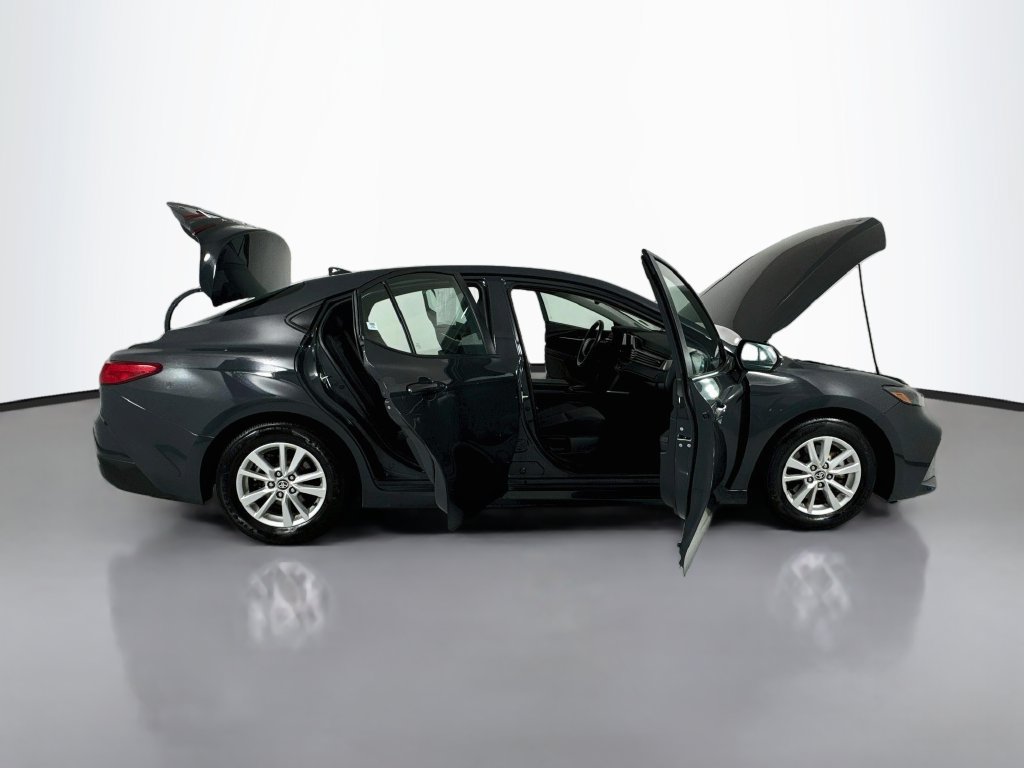 Used 2025 Toyota Camry LE w/ Convenience Package FWD image 29