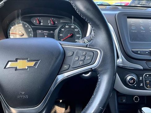 Used 2018 Chevrolet Equinox LT FWD image 12