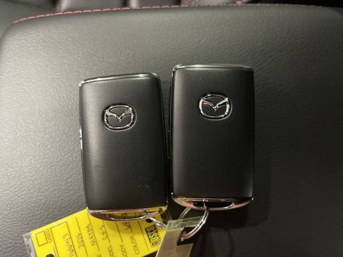 Certified 2025 MAZDA CX-5 Carbon Edition AWD/4WD image 32