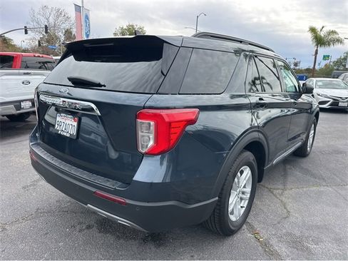 Certified 2024 Ford Explorer XLT w/ Equipment Group 202A image 6