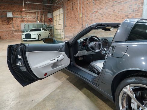 Used 2012 Chevrolet Corvette Grand Sport w/ 3LT Preferred Equipment Group image 34
