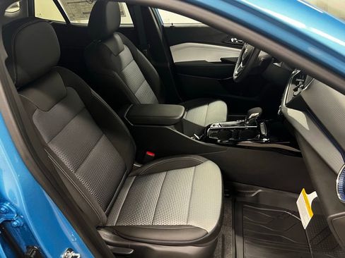 New 2026 Chevrolet Trax LT w/ LT Convenience Package image 35