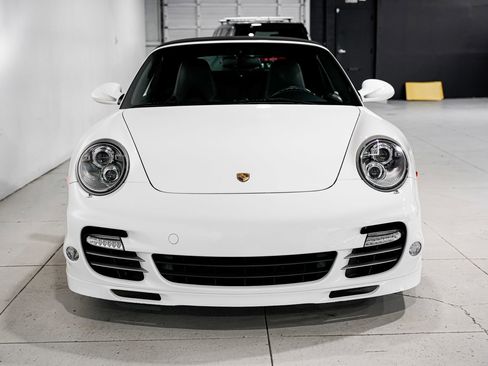 Used 2011 Porsche 911 Turbo S AWD/4WD image 5