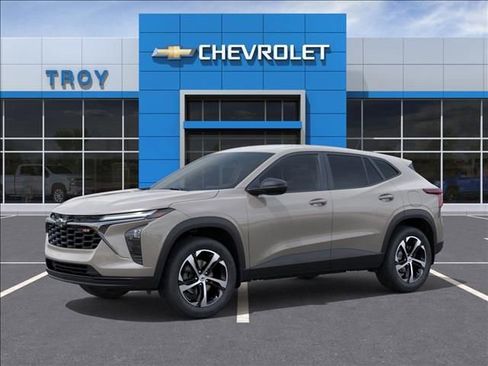 New 2026 Chevrolet Trax RS image 2