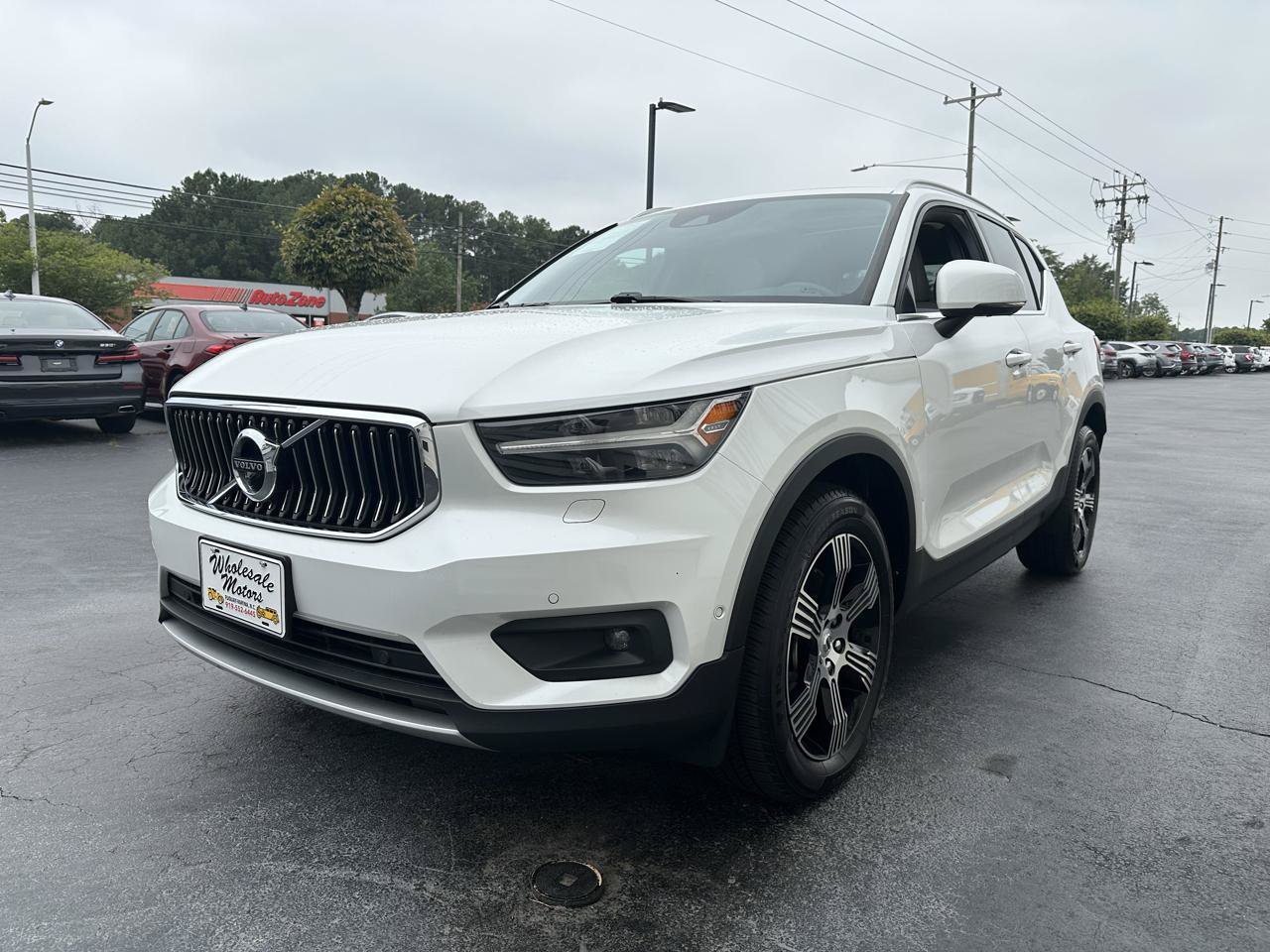 Used 2021 Volvo XC40 T4 Inscription FWD image 3