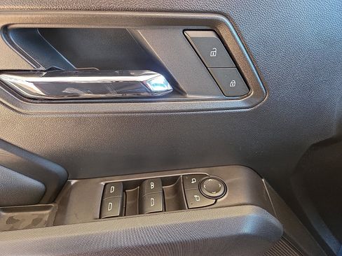 New 2026 GMC Canyon Elevation w/ Convenience Package image 9