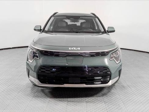 Used 2023 Kia Niro Wind FWD image 12