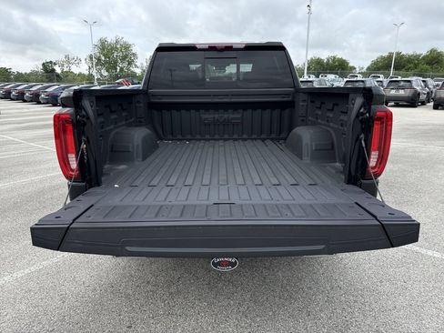 Used 2026 GMC Sierra 1500 Denali w/ Denali Reserve Package AWD/4WD image 21