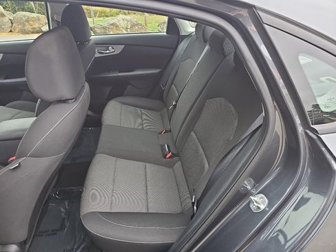 Used 2023 Kia Forte LXS image 18