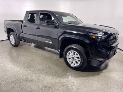New 2025 Toyota Tacoma SR5