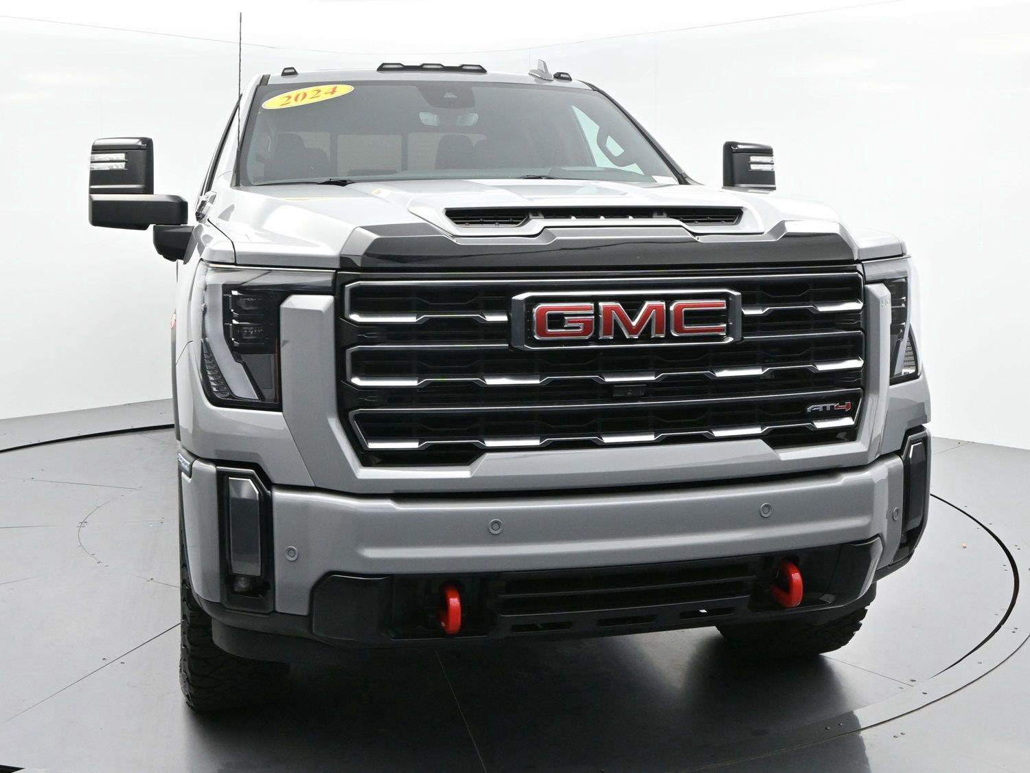 Used 2024 GMC Sierra 2500 AT4 w/ AT4 Premium Plus Package AWD/4WD image 2