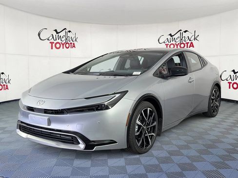 New 2026 Toyota Prius Plug-In Hybrid FWD image 2